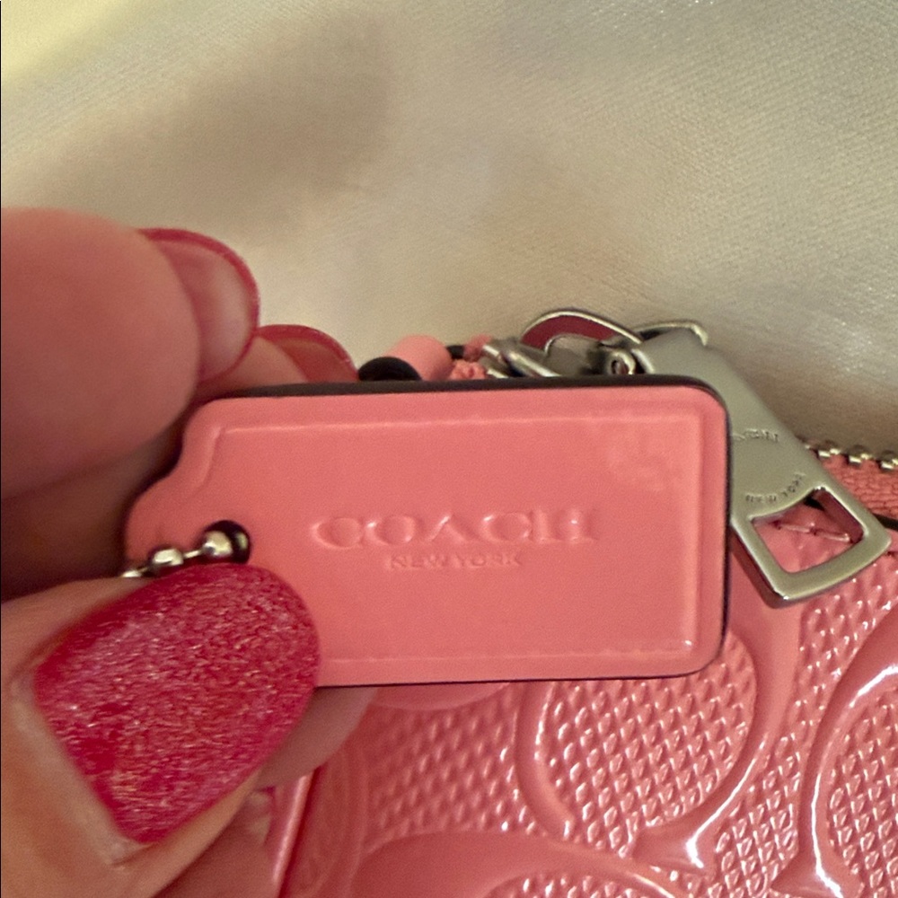 🩷Coach NWT Pink Pearlized Nolita19 Signature Leather/Heart Charm/SilverHardware - Picture 7 of 9